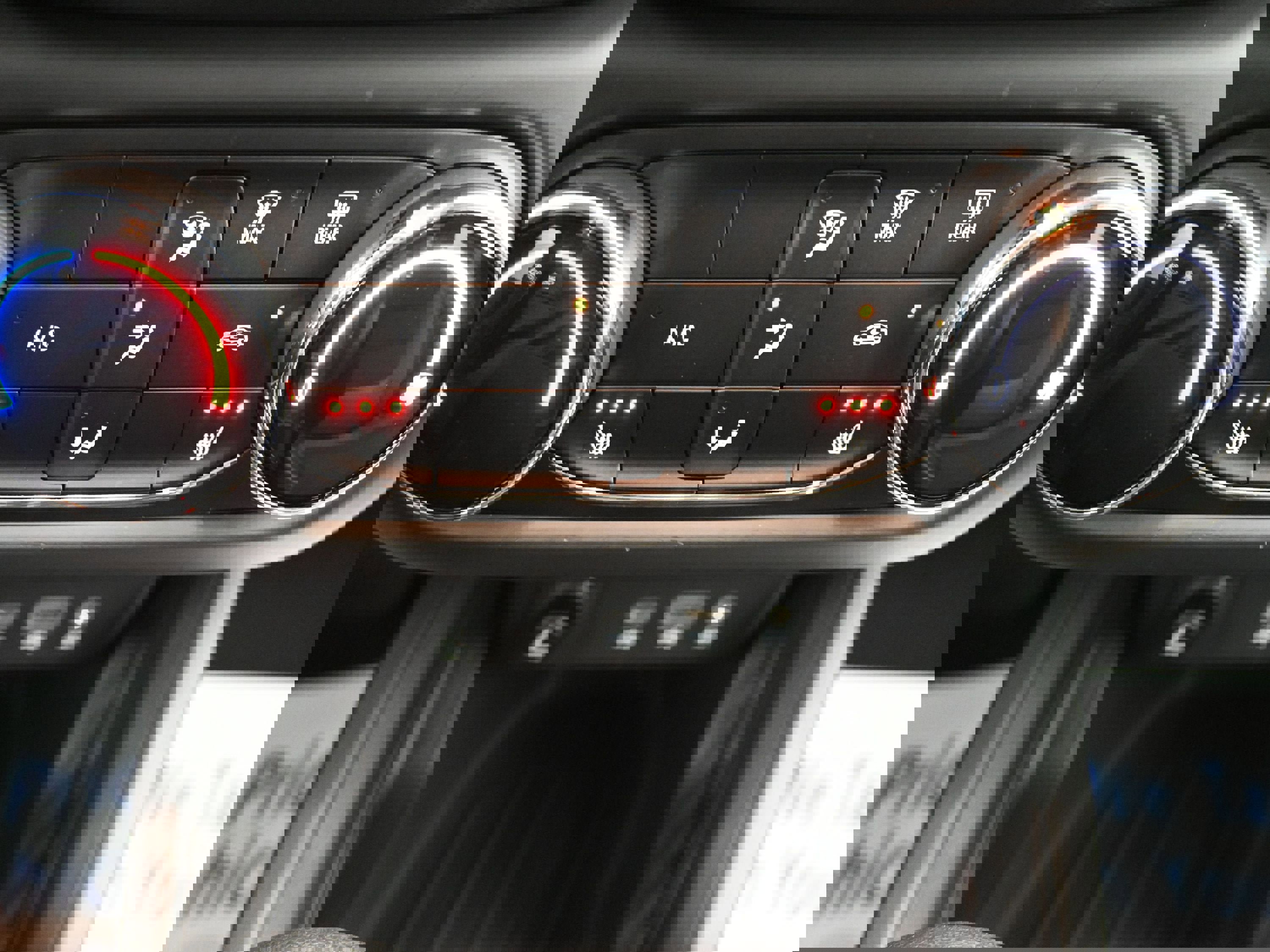 Used 2023 Chevrolet TrailBlazer LT image 16