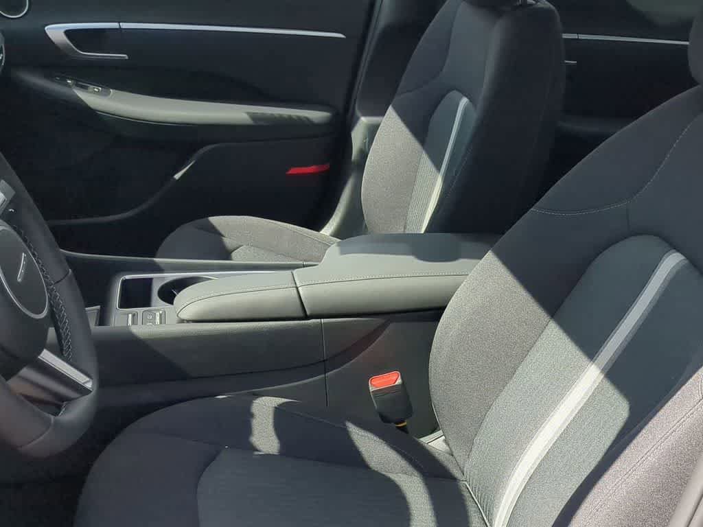 New 2026 Hyundai Sonata SEL FWD image 17
