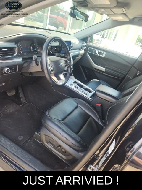 Used 2023 Ford Explorer XLT w/ Equipment Group 202A AWD/4WD image 21