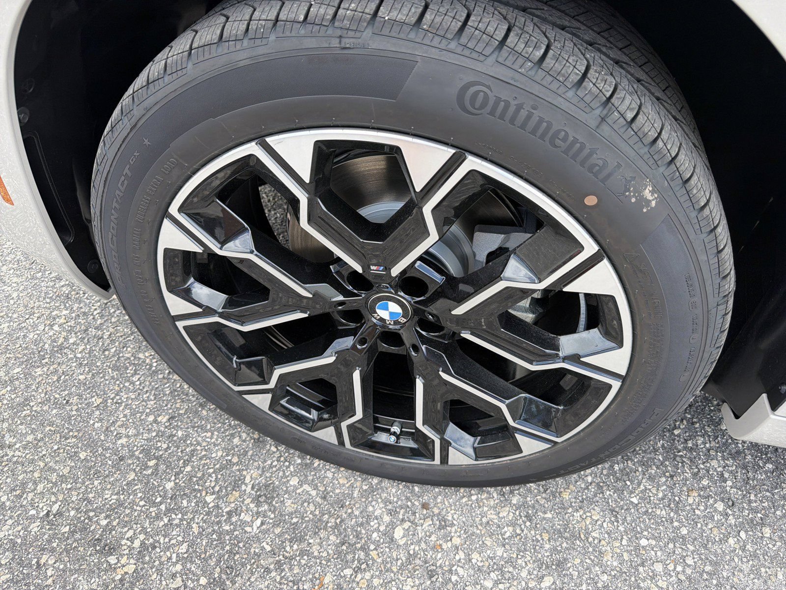 New 2026 BMW X3 xDrive30i w/ Premium Package AWD/4WD image 11