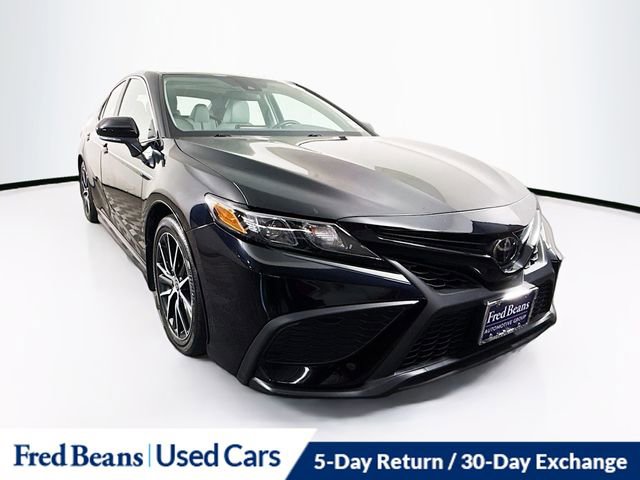 Used 2022 Toyota Camry SE