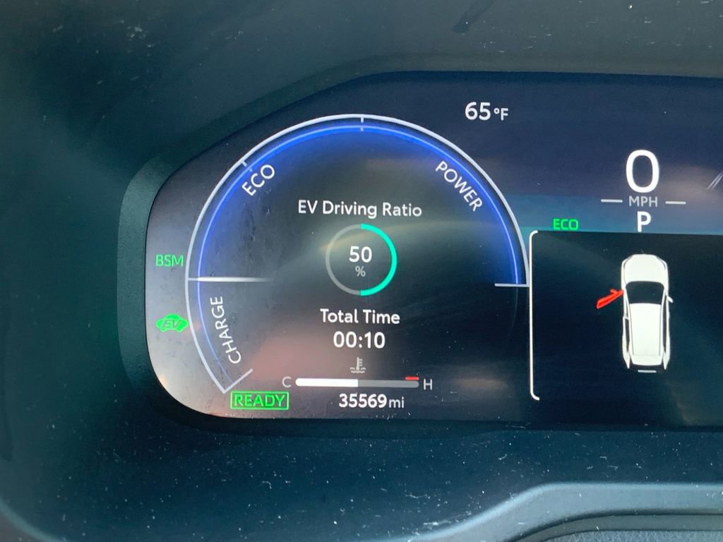 Used 2024 Toyota RAV4 XSE w/ Advanced Technology Package image 32