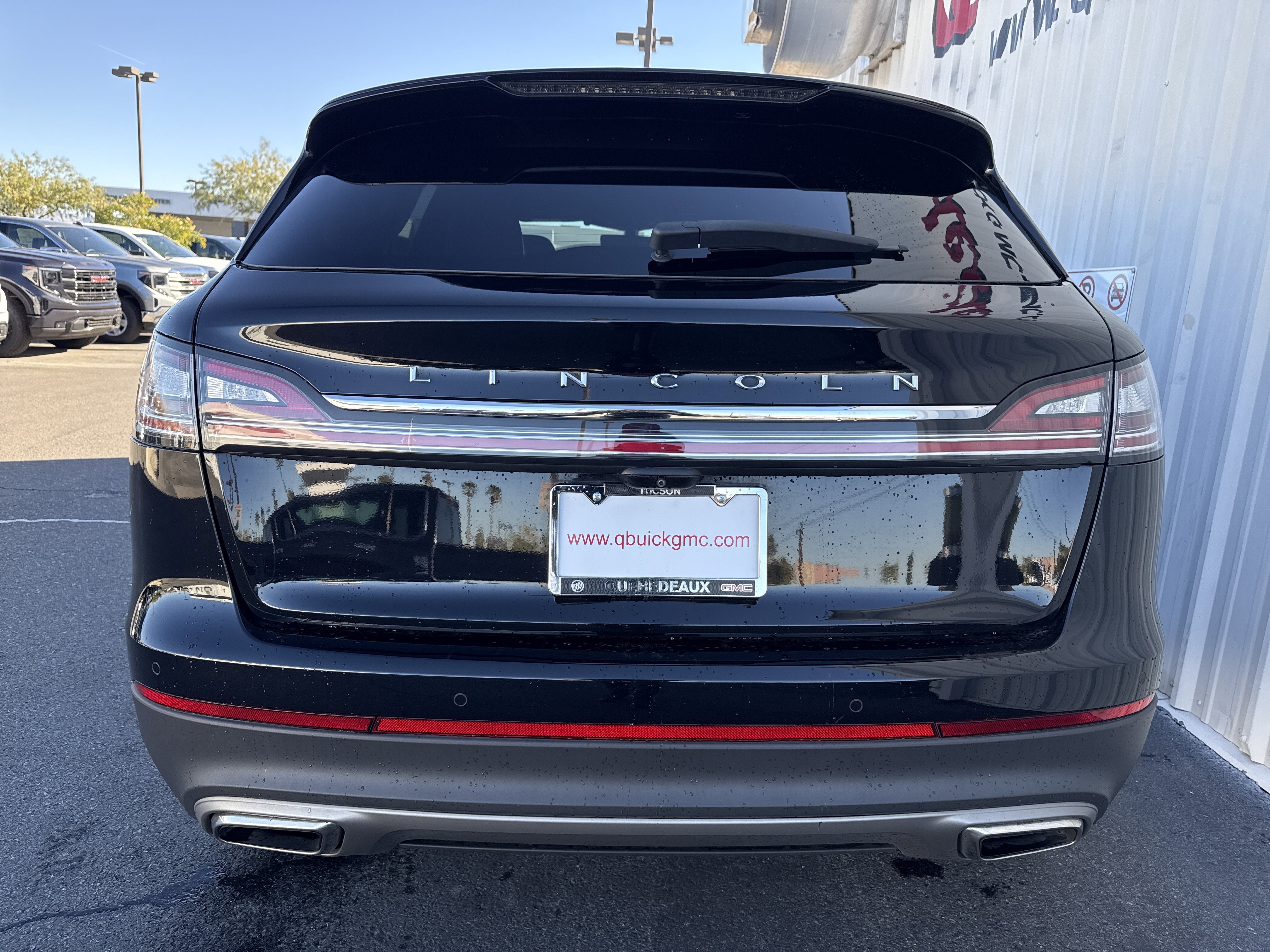 Used 2022 Lincoln Nautilus Reserve w/ Equipment Group 201A image 11