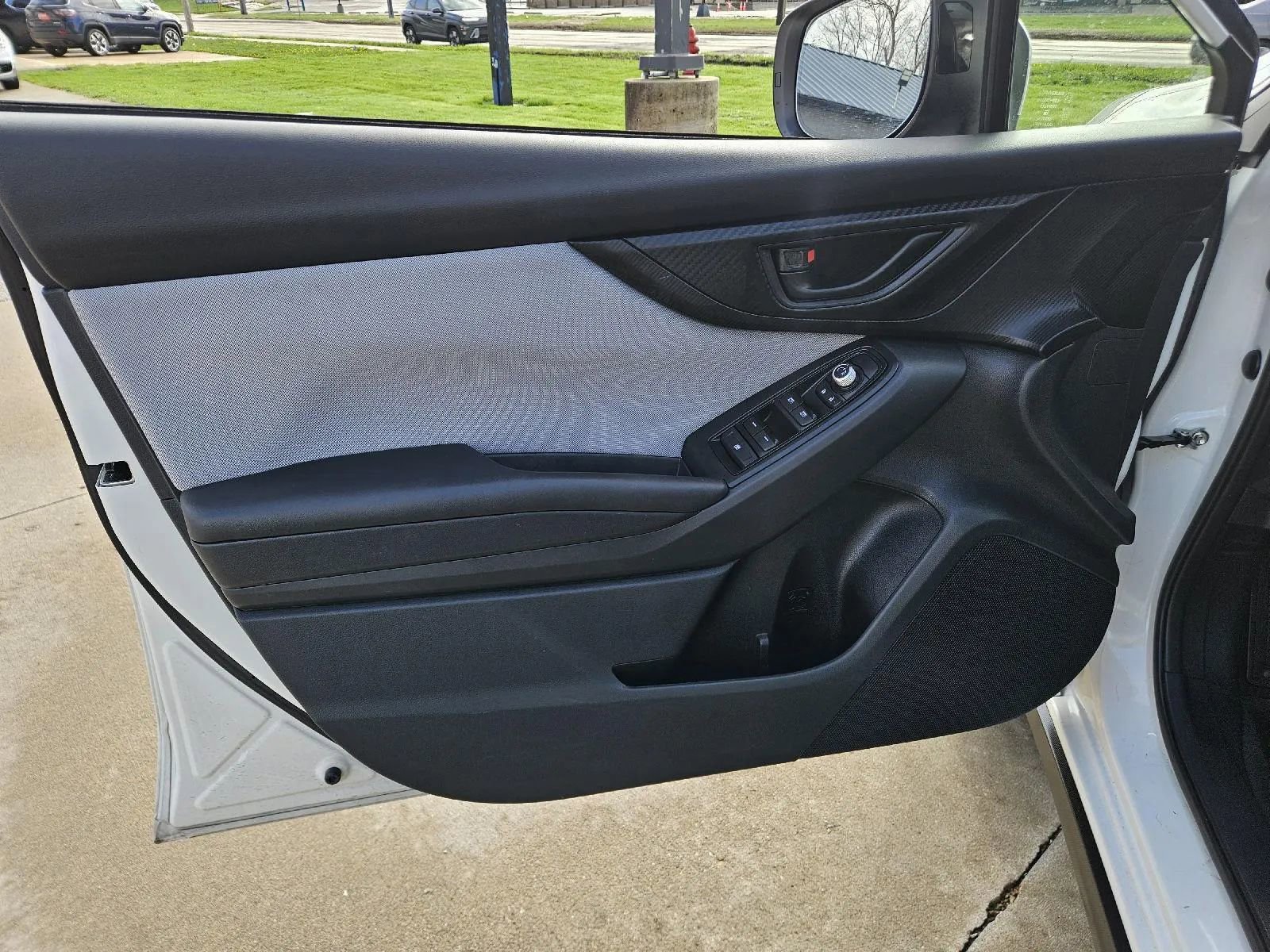 Used 2021 Subaru Crosstrek 2.0i Premium w/ Moonroof Package image 12