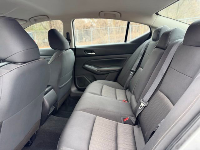 Used 2024 Nissan Altima 2.5 SV image 23