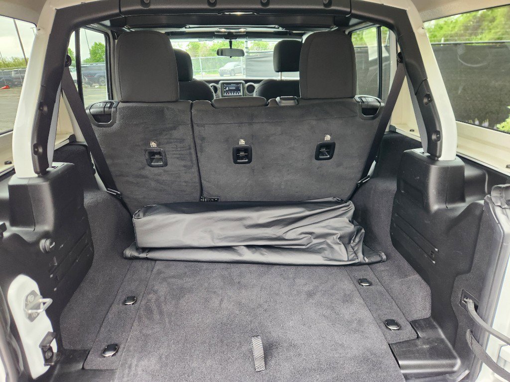 Used 2021 Jeep Wrangler Willys image 19