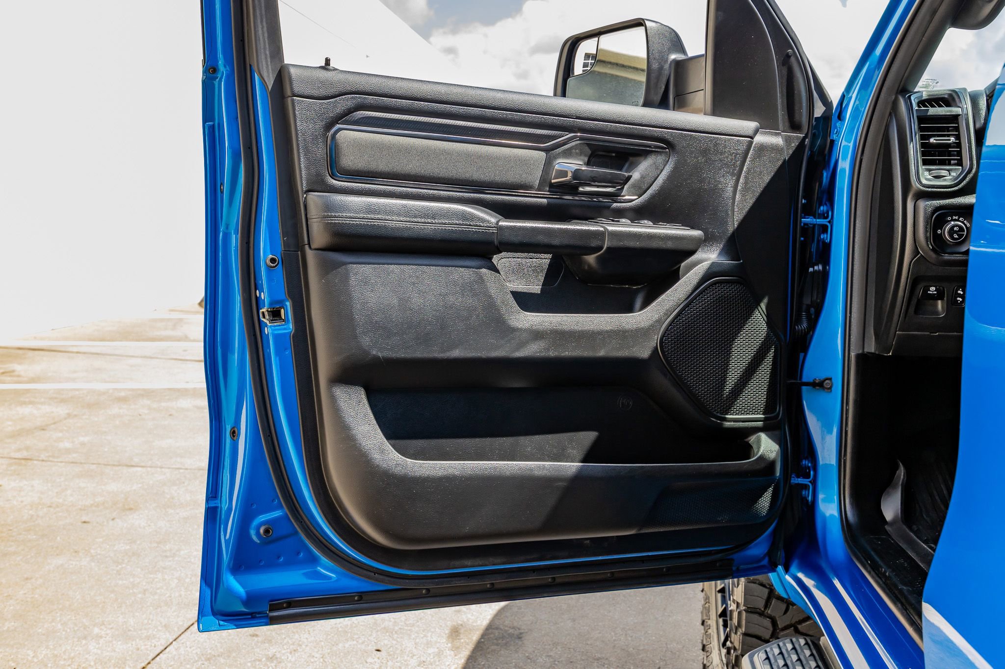 Used 2023 RAM 1500 Big Horn image 38