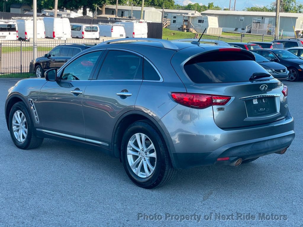 Used 2015 INFINITI QX70 AWD w/ Premium Package image 5