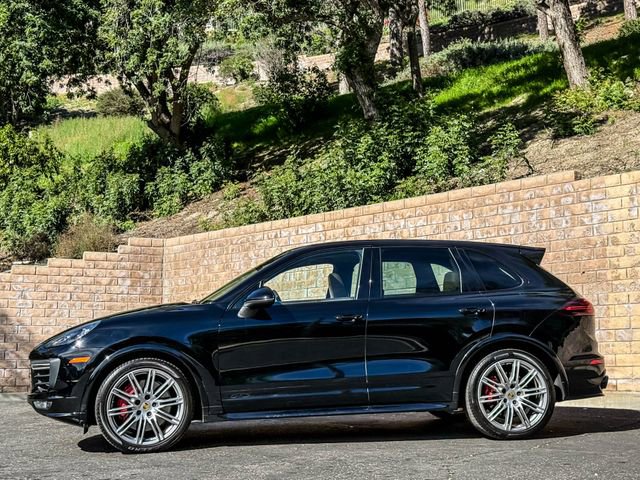 Used 2017 Porsche Cayenne GTS image 14