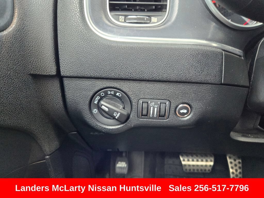 Used 2018 Dodge Charger SXT Plus w/ Performance Handling Group RWD image 27