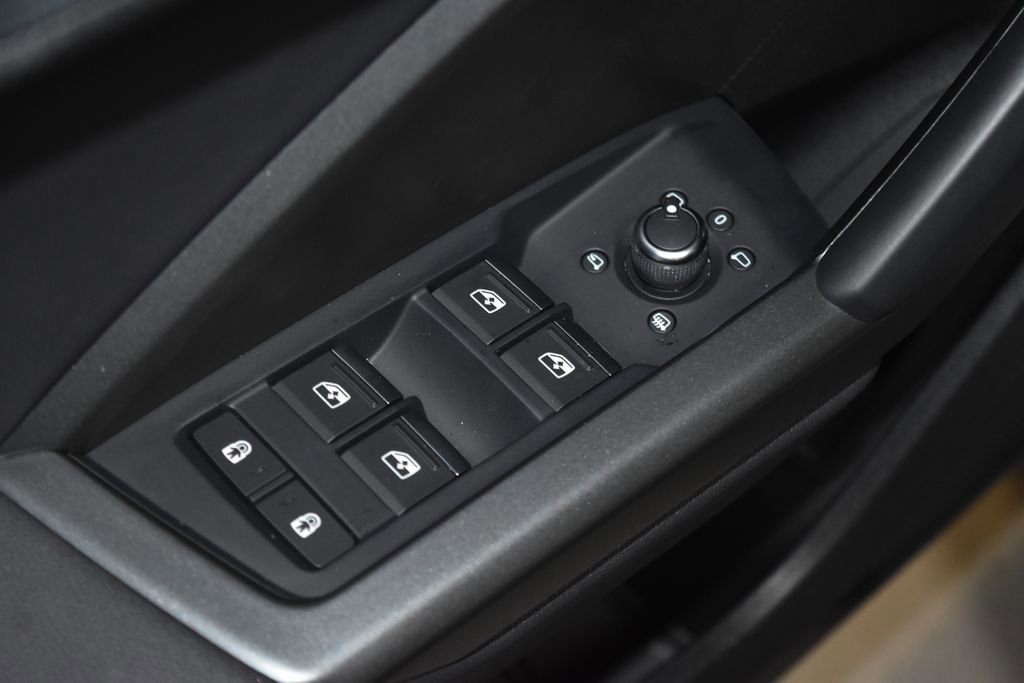 Certified 2025 Audi Q3 2.0T Premium w/ Convenience Package image 5