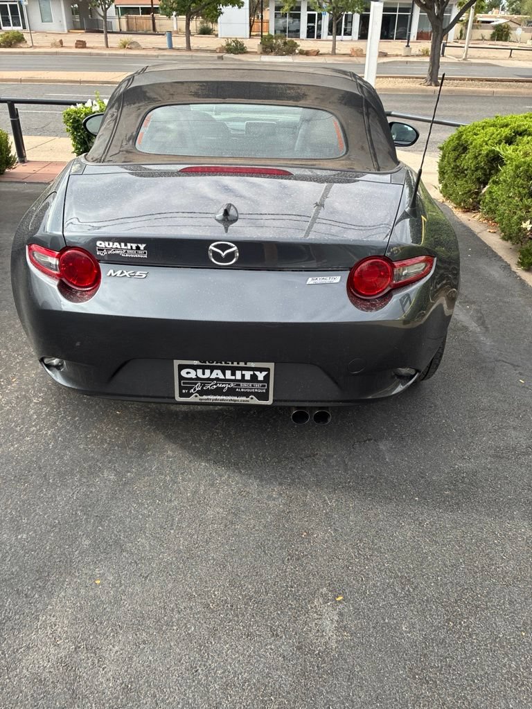 Used 2016 MAZDA MX-5 Miata Grand Touring RWD image 5