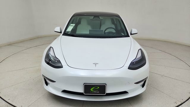 Used 2023 Tesla Model 3 Performance image 2