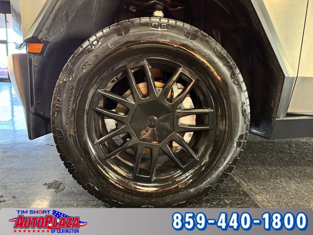 Used 2024 Tesla Cybertruck AWD Crew Cab image 5
