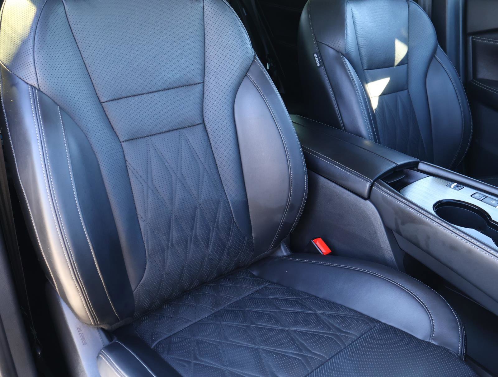 Used 2024 Nissan Rogue Platinum image 18