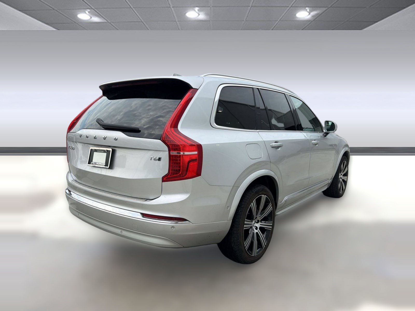 Certified 2022 Volvo XC90 T6 Inscription w/ Advanced Package AWD/4WD image 9