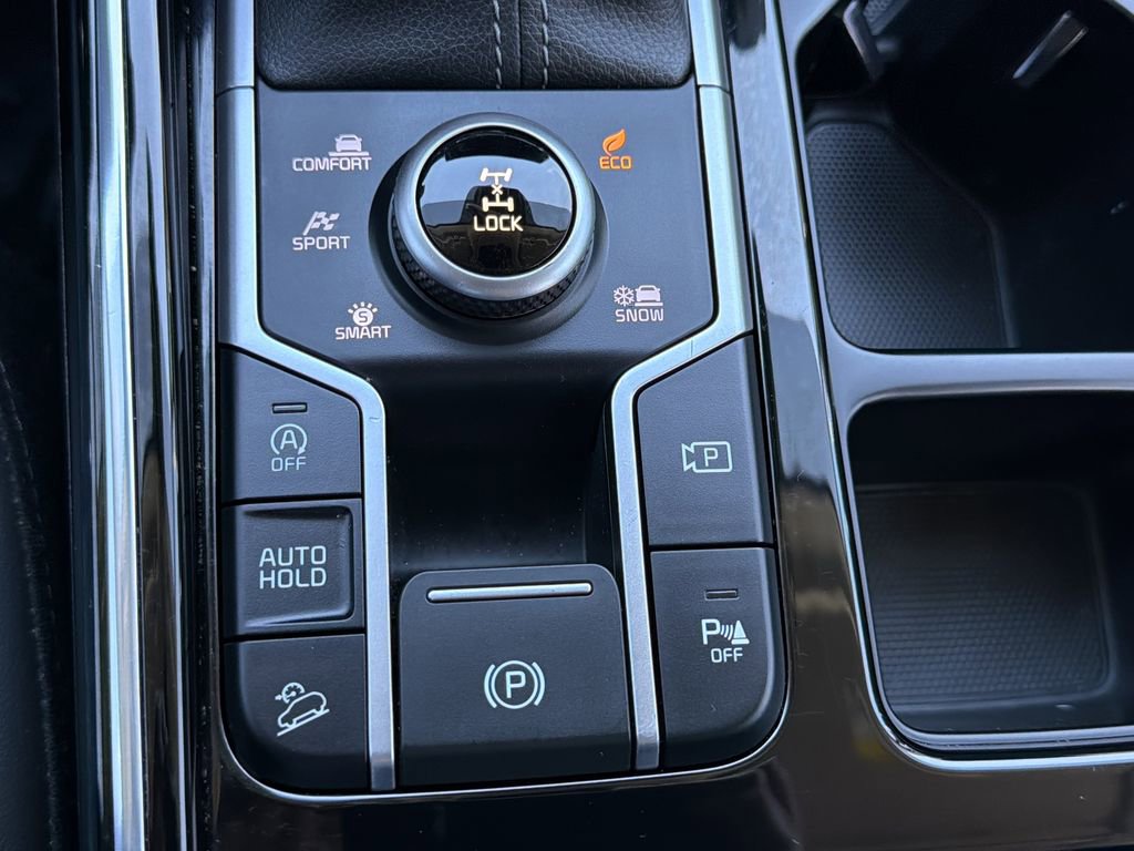 Used 2023 Kia Sorento SX image 9