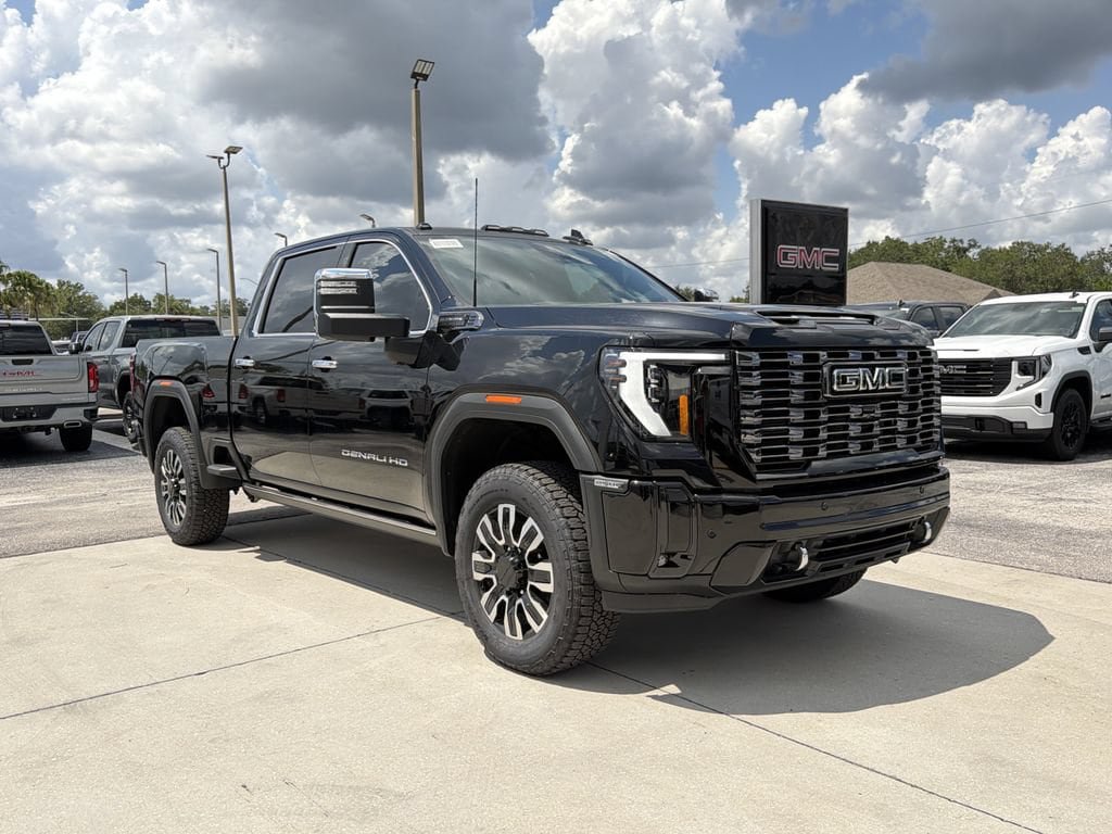 New 2026 GMC Sierra 2500 Denali Ultimate AWD/4WD image 2