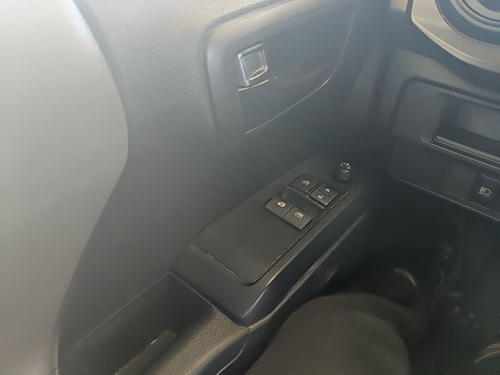 Used 2019 Toyota Tacoma SR w/ SX Package image 23