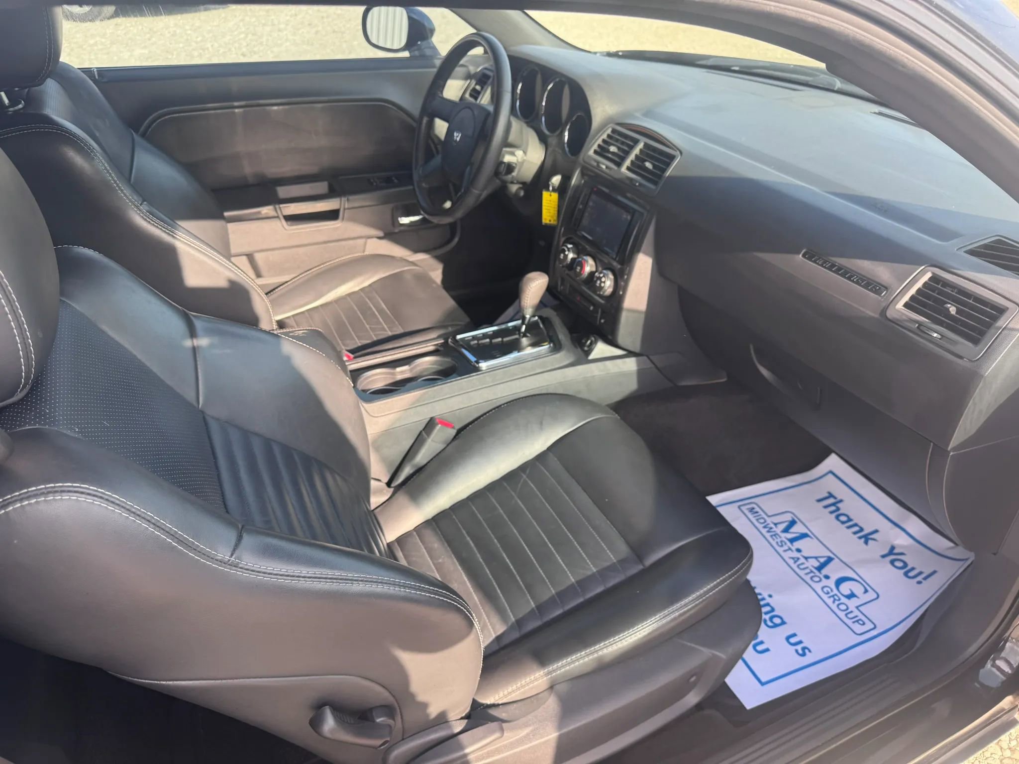 Used 2010 Dodge Challenger SE image 29
