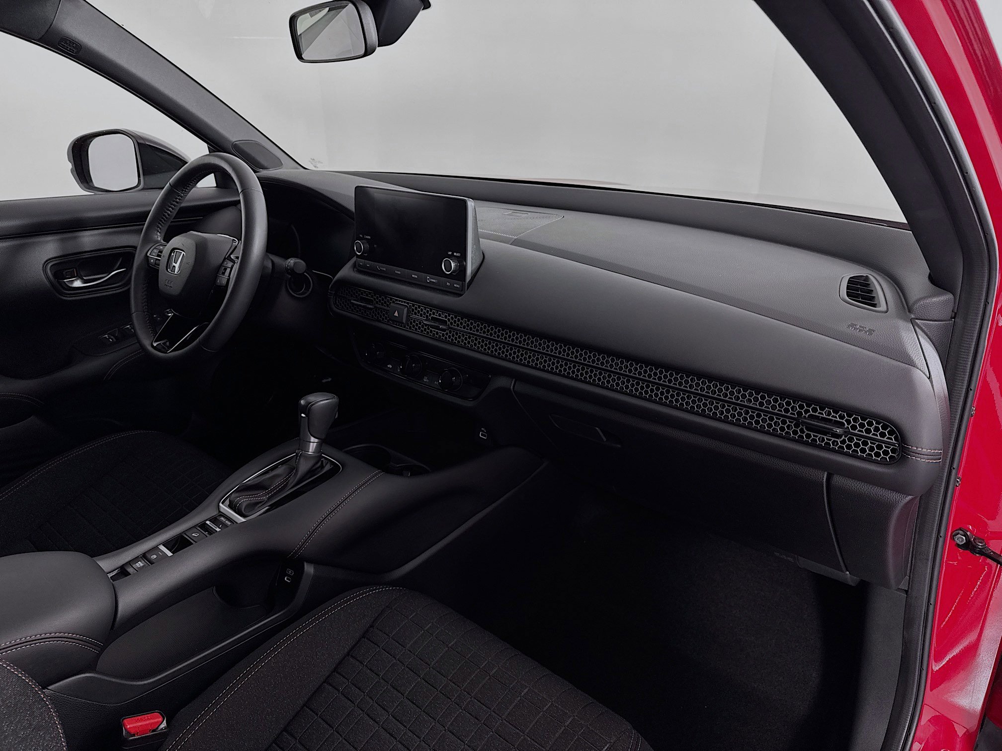 Certified 2024 Honda HR-V Sport image 27