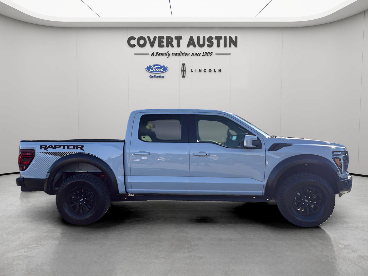 Used 2025 Ford F150 Raptor AWD/4WD image 11