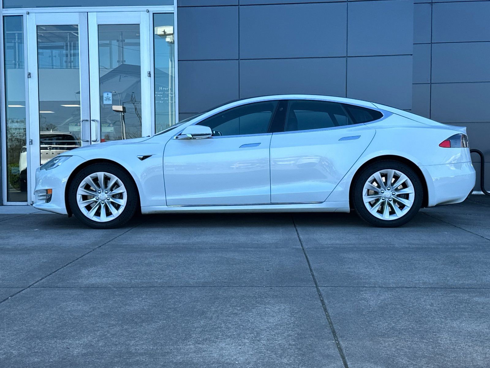 Used 2020 Tesla Model S AWD image 6