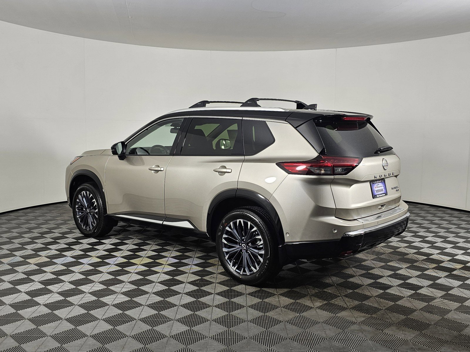 New 2026 Nissan Rogue Platinum image 7