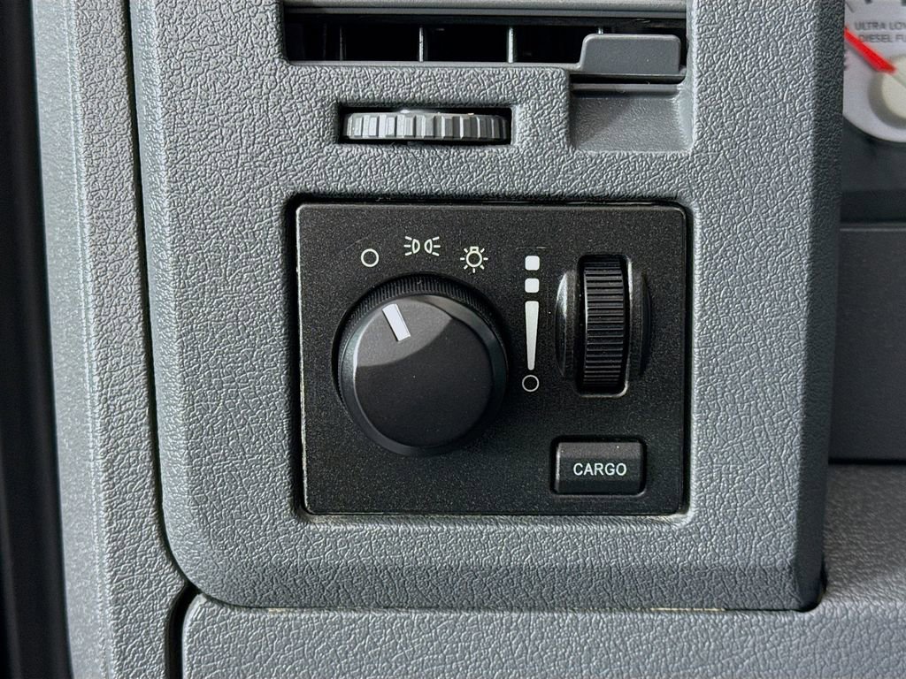 Used 2008 Dodge Ram 2500 Truck SXT w/ Protection Group AWD/4WD image 7