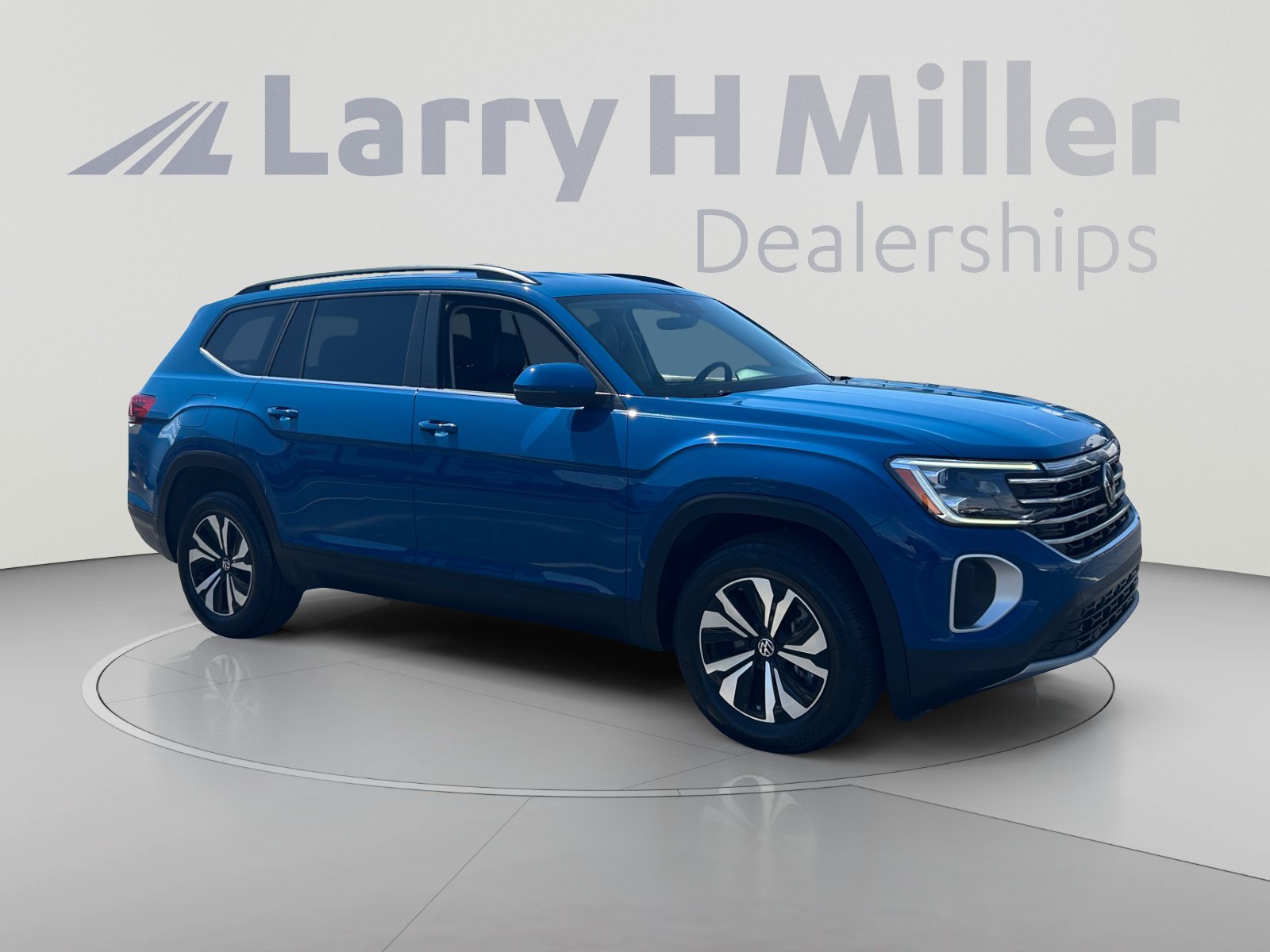 Used 2025 Volkswagen Atlas SE AWD/4WD image 7