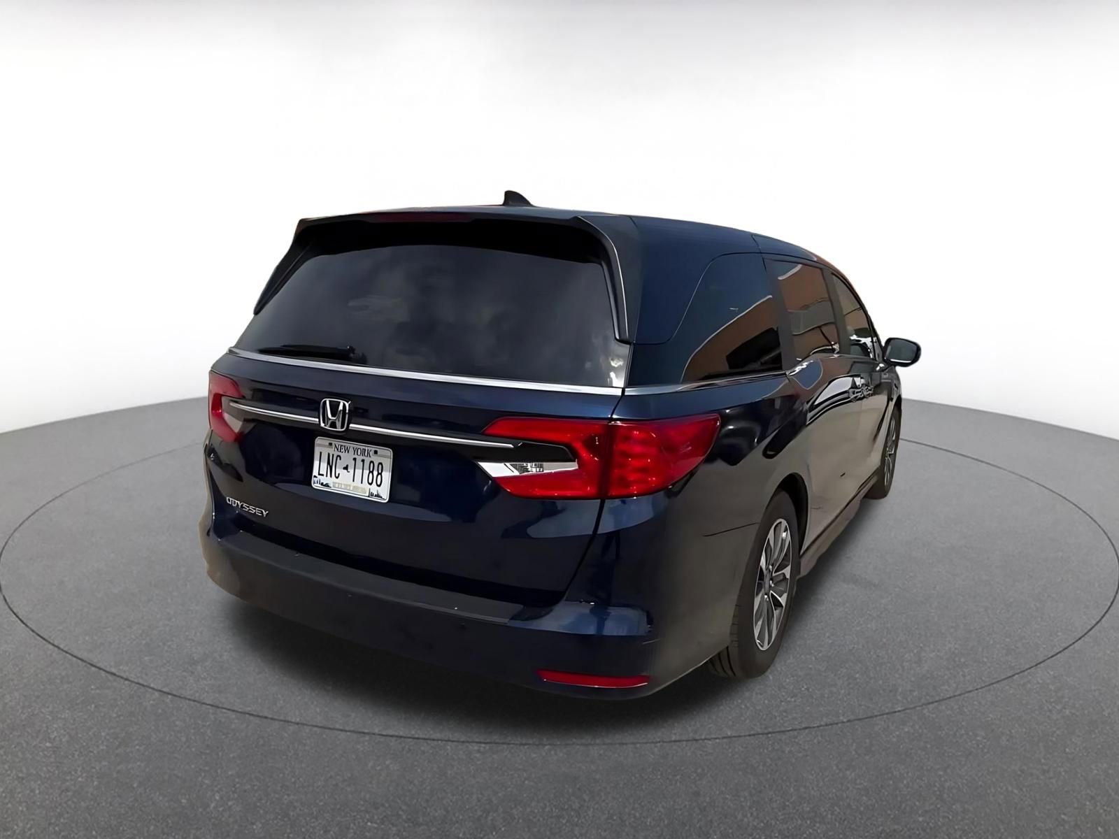 Used 2024 Honda Odyssey EX-L image 15