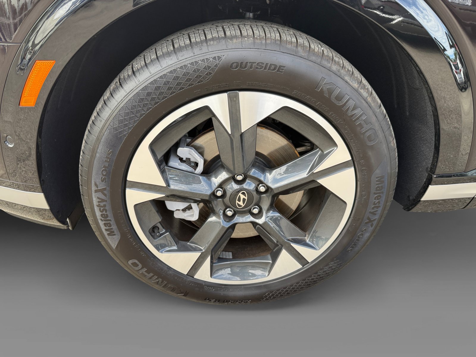 Certified 2026 Hyundai Palisade Limited AWD/4WD image 9