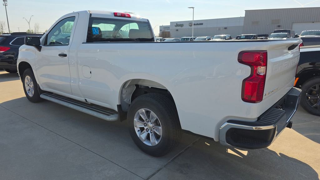 Used 2025 Chevrolet Silverado 1500 W/T image 3