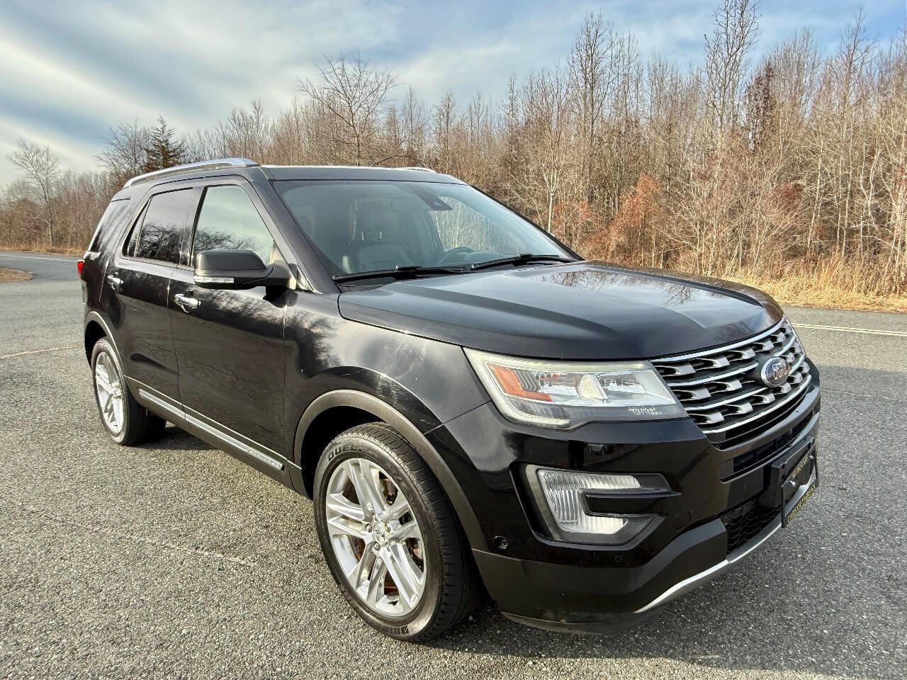 Used 2017 Ford Explorer Limited w/ Equipment Group 301A image 1