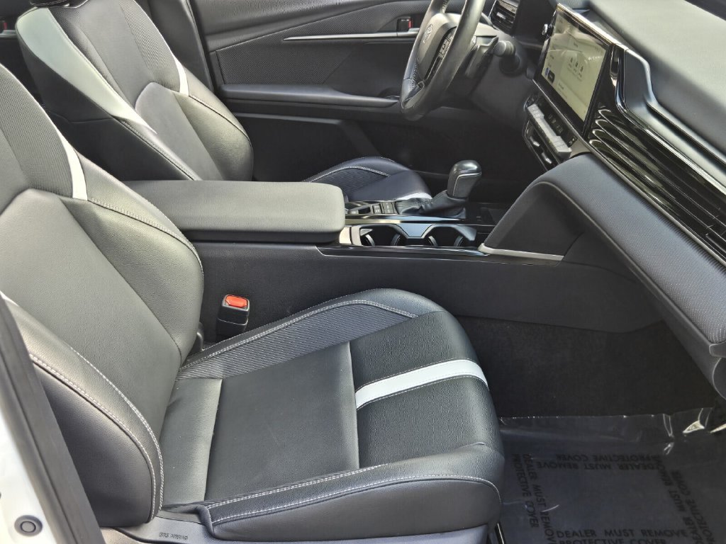 Used 2025 Toyota Camry SE w/ Multimedia Upgrade Package FWD image 16