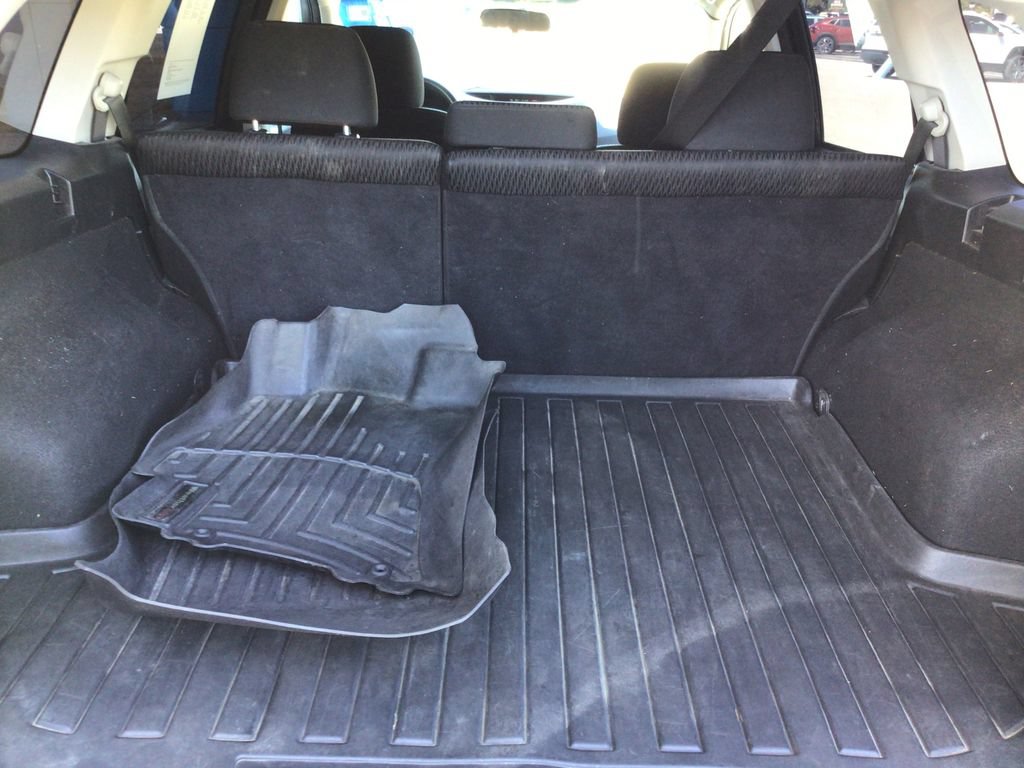 Used 2012 Subaru Outback 2.5i AWD/4WD image 39