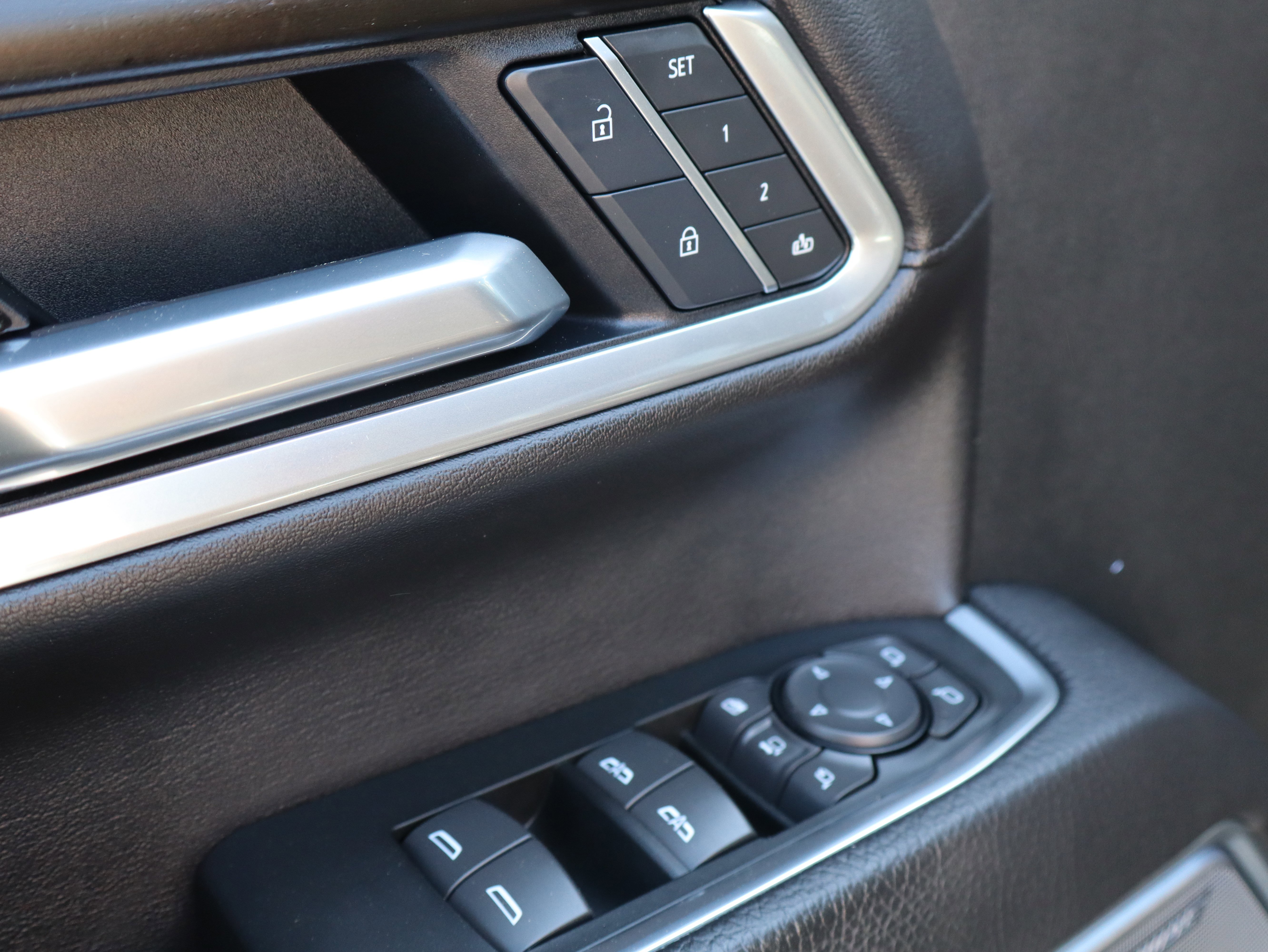 Used 2025 GMC Sierra 2500 Denali w/ Denali Reserve Package image 21