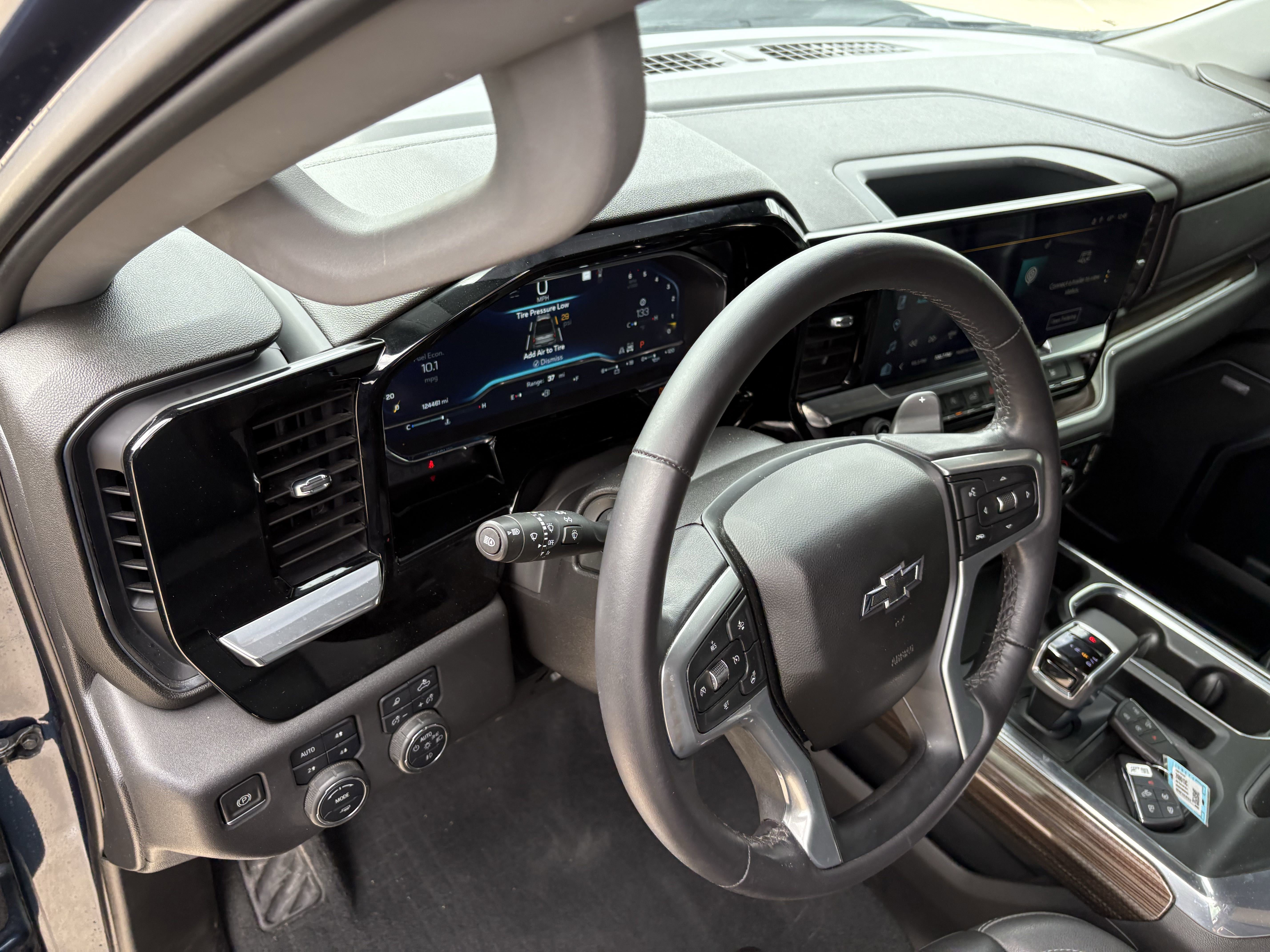 Used 2022 Chevrolet Silverado 1500 LT Trail Boss w/ LT Trail Boss Premium Package image 15