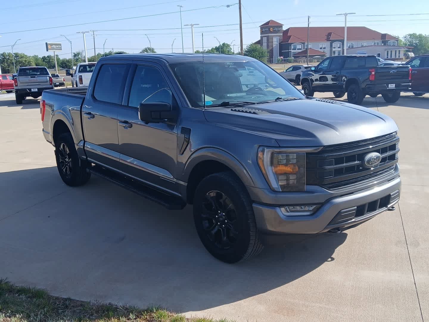 Used 2022 Ford F150 XLT w/ Equipment Group 302A High AWD/4WD image 11