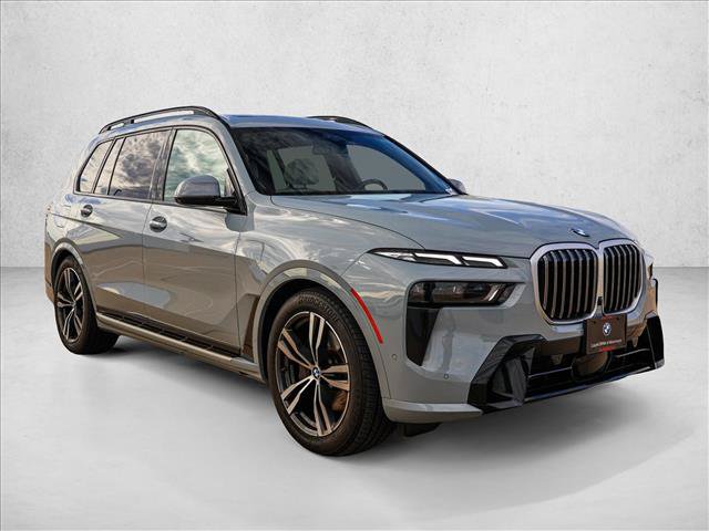 Used 2026 BMW X7 xDrive40i AWD/4WD image 3