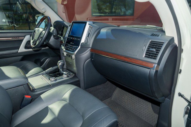 Used 2021 Toyota Land Cruiser image 15
