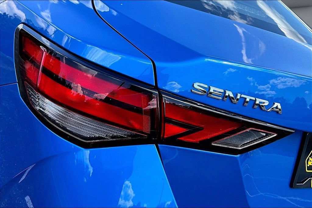 Used 2024 Nissan Sentra SV FWD image 23