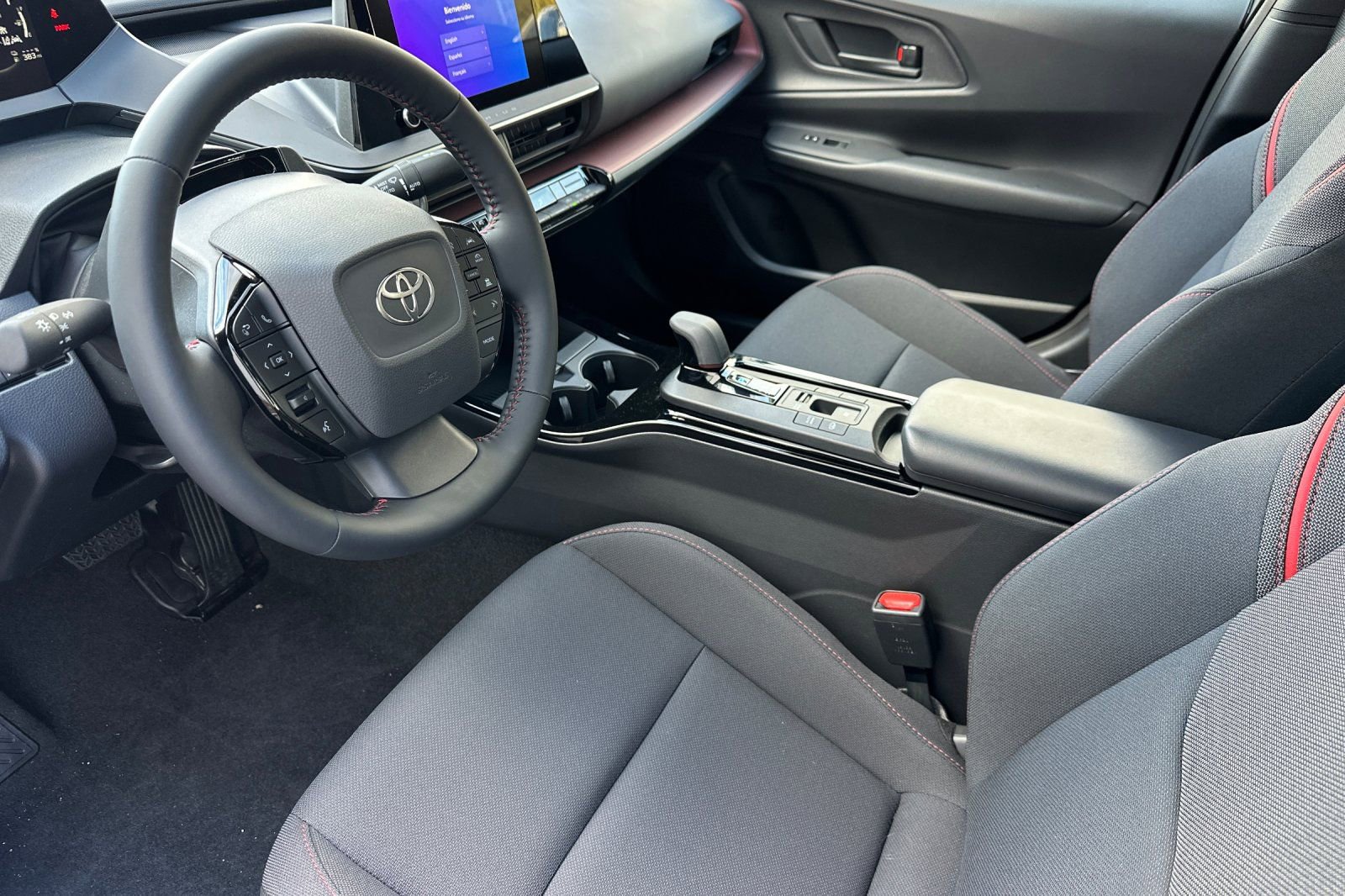 Used 2026 Toyota Prius Plug-In Hybrid image 10