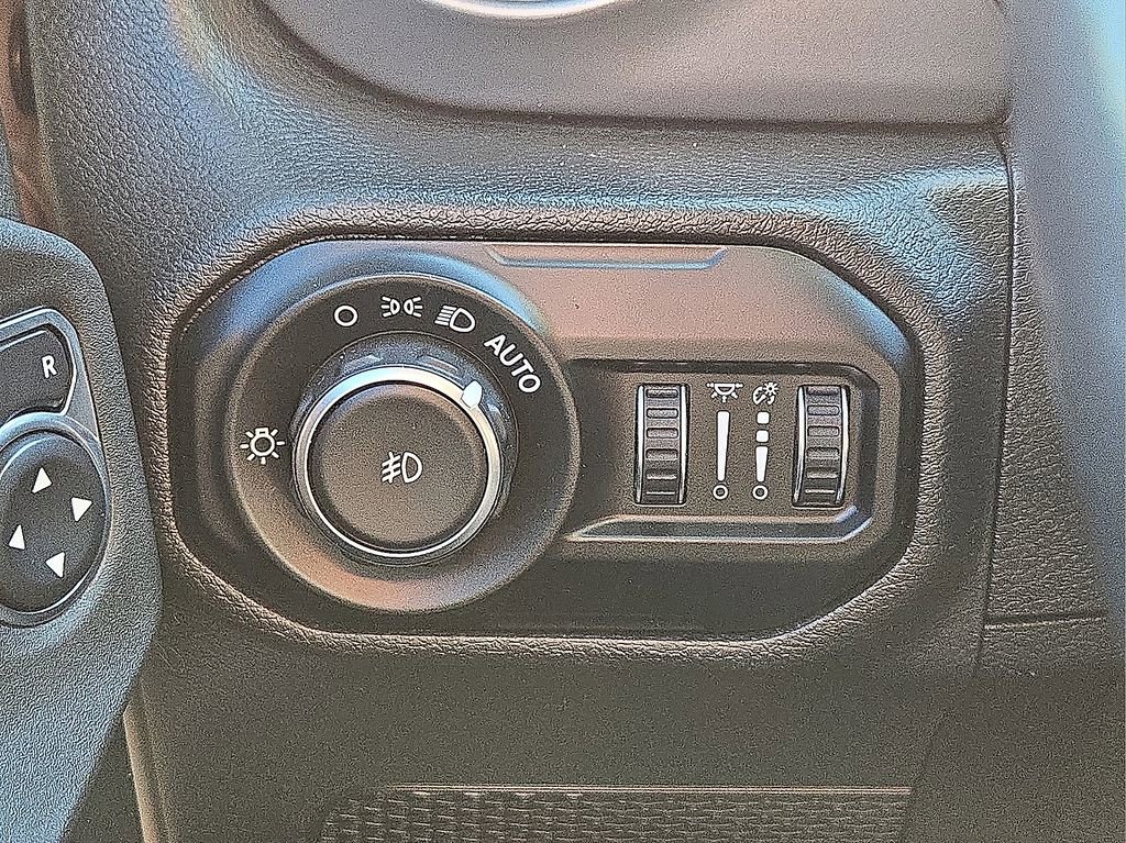 Used 2021 Jeep Wrangler Unlimited Sport image 19