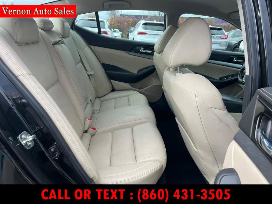 Used 2017 Nissan Maxima 3.5 SV image 13