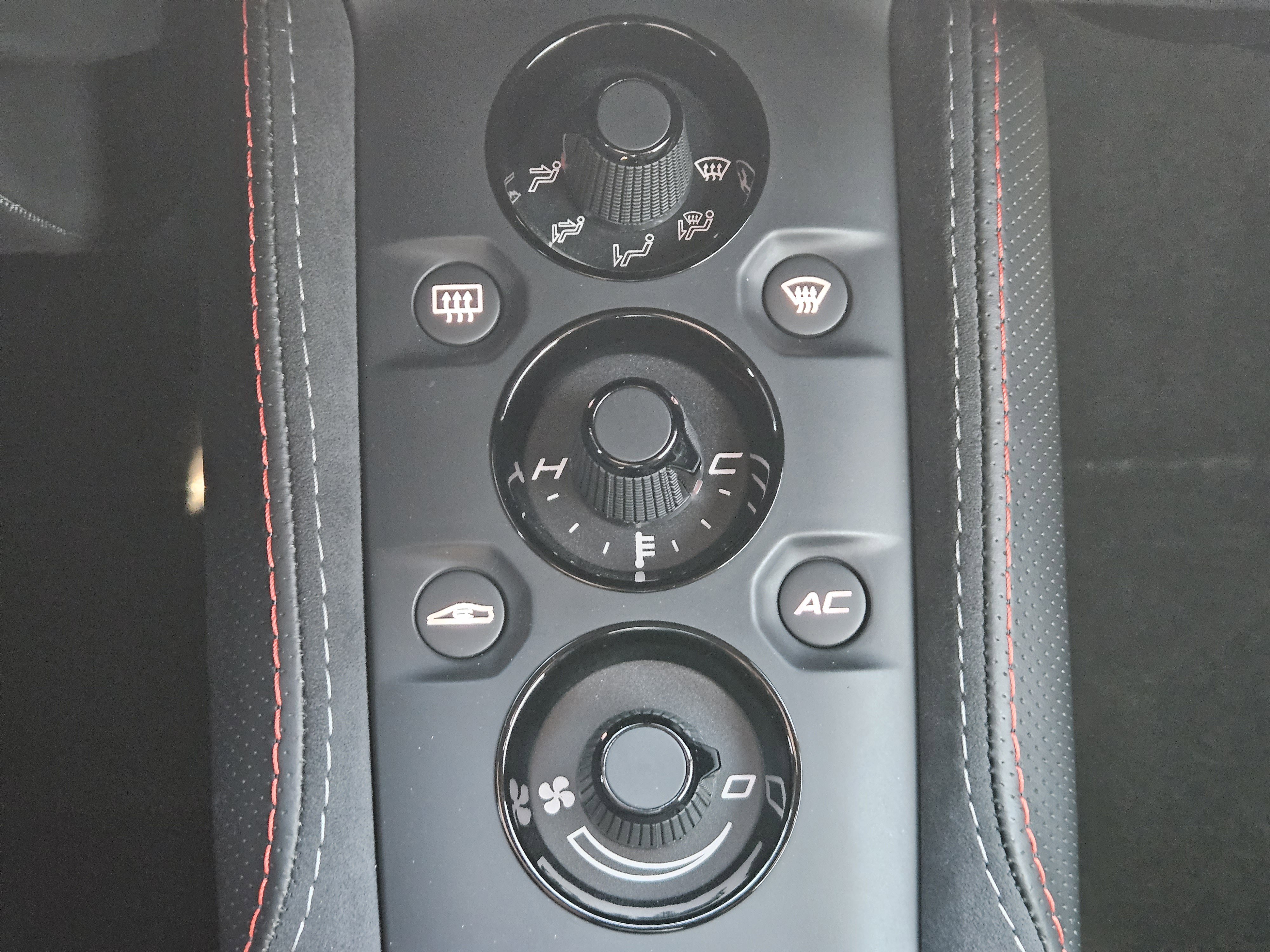 Used 2021 Lotus Evora image 21
