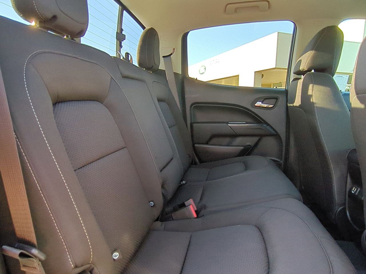 Used 2022 Chevrolet Colorado LT w/ LT Convenience Package image 24