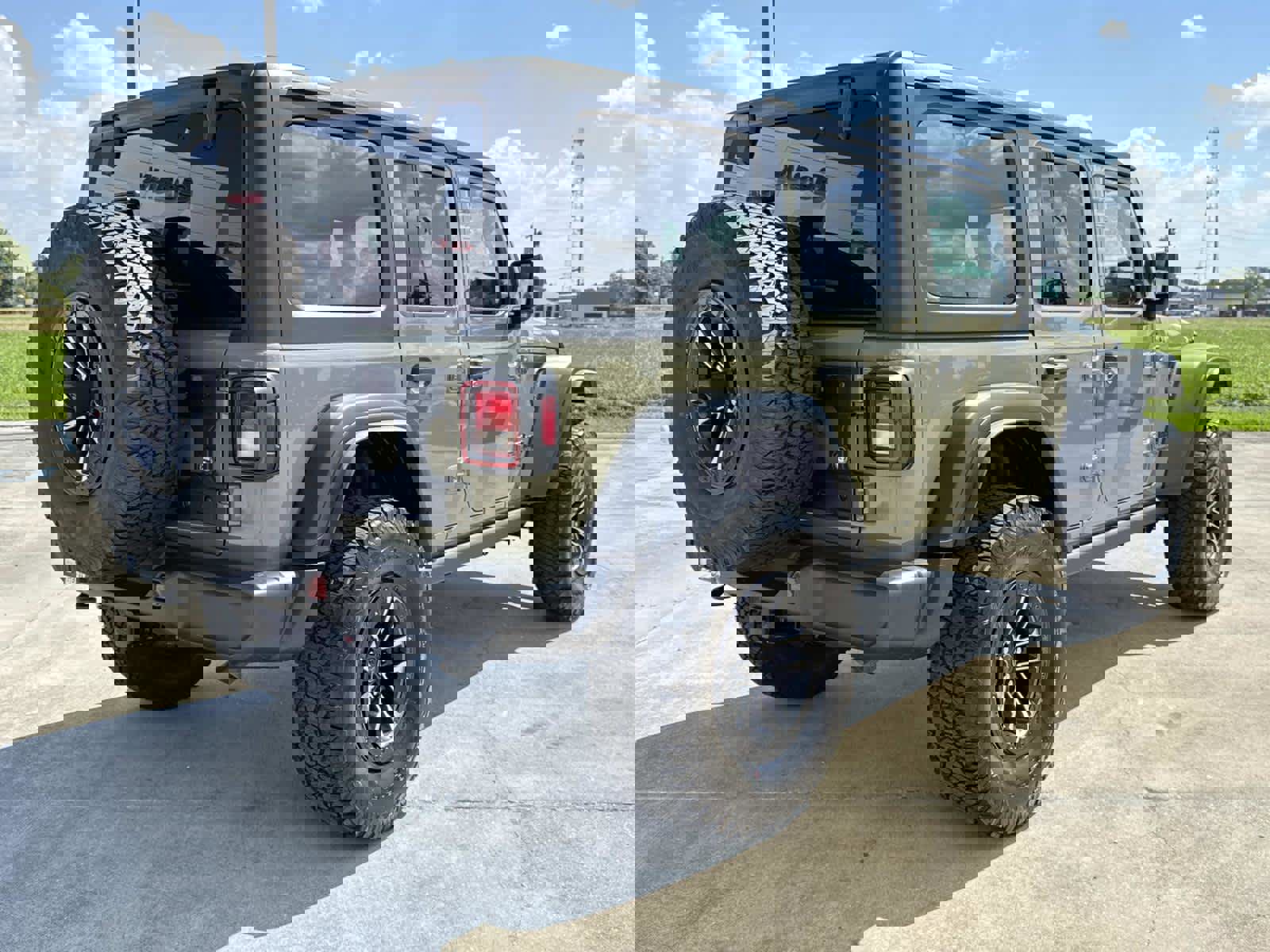 New 2025 Jeep Wrangler Willys image 12