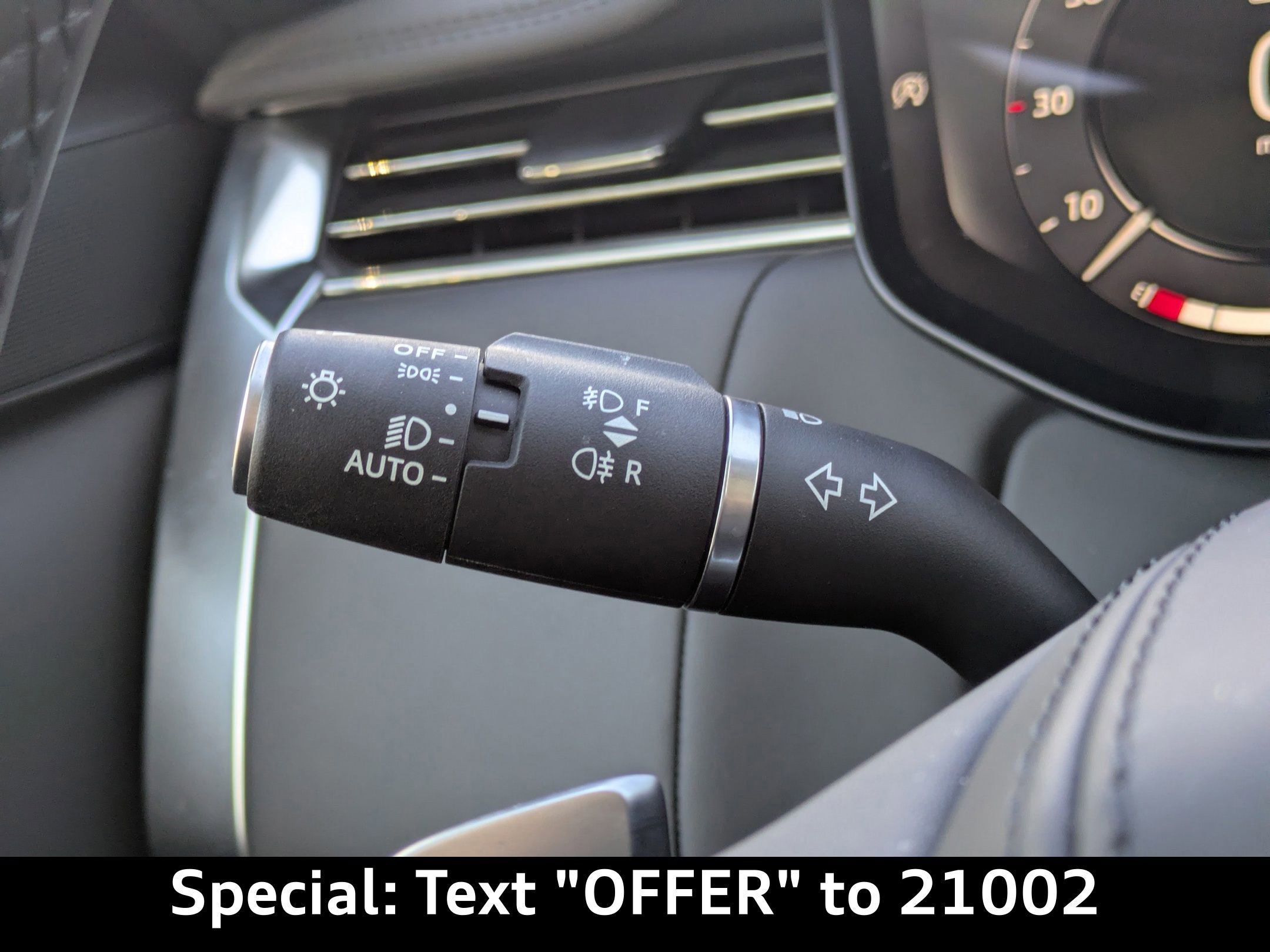 Used 2023 Land Rover Range Rover SE image 31