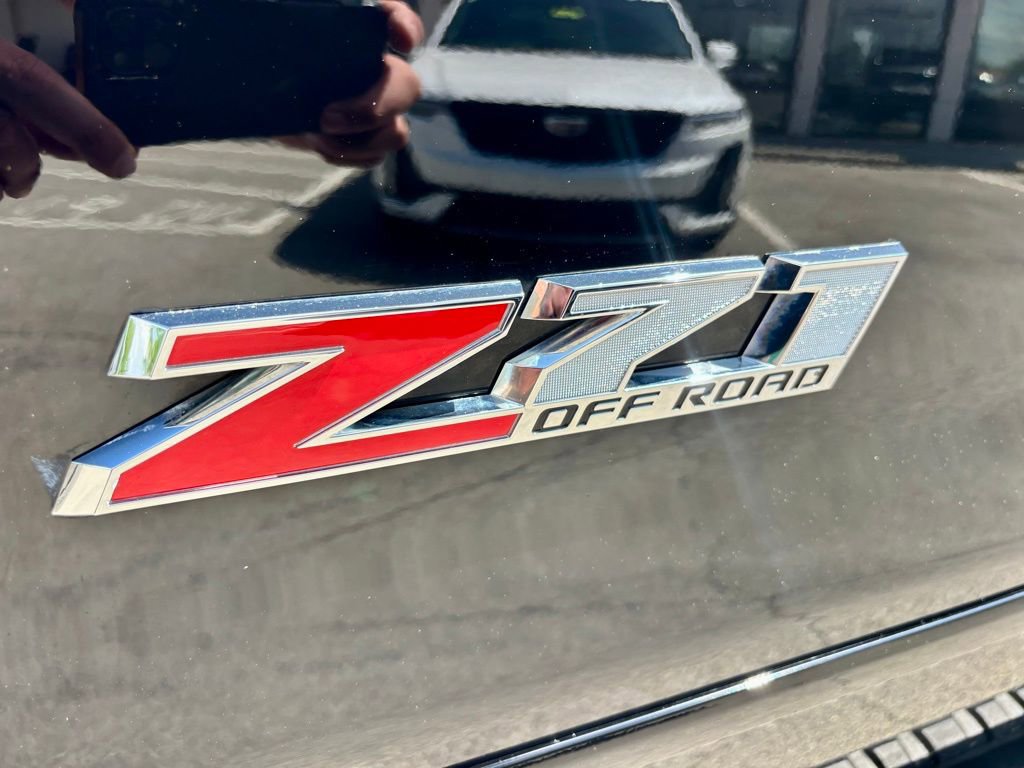 Used 2019 Chevrolet Silverado 2500 LTZ w/ Duramax Plus Package AWD/4WD image 12